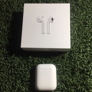 Generation 1 Airpods